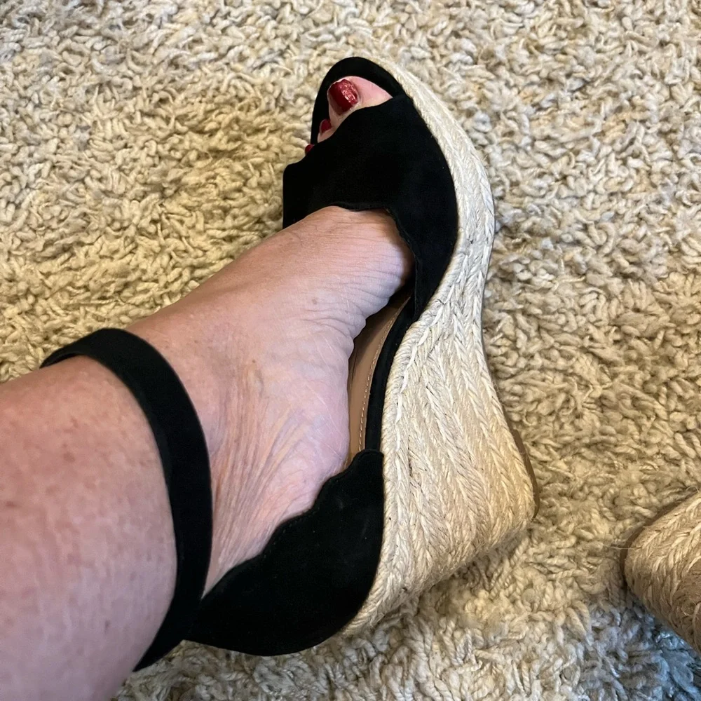 Perfect condition Black suede wedges, Steve Madden - Picture 2 of 6